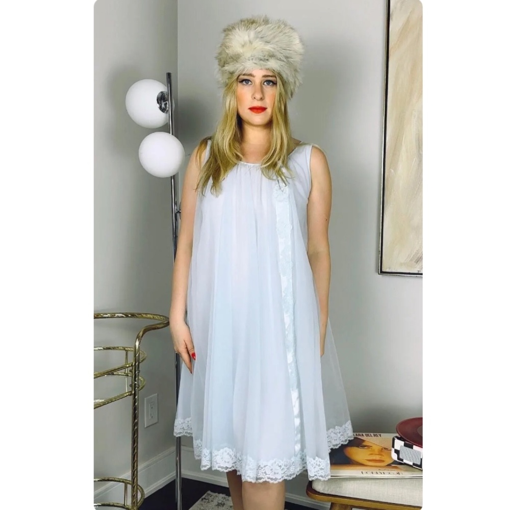 Vintage 1960’s Shadowline Chiffon Sleep Dress in Baby Blue • Ribbon - S/M